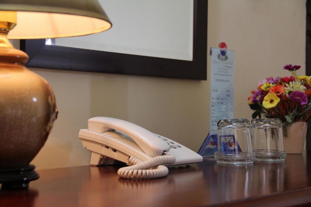 Hanoi Capital Hotel מראה חיצוני תמונה